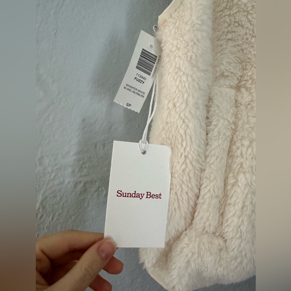 Sunday Best White Fuzzy Zip Up Vest - Picture 5 of 7